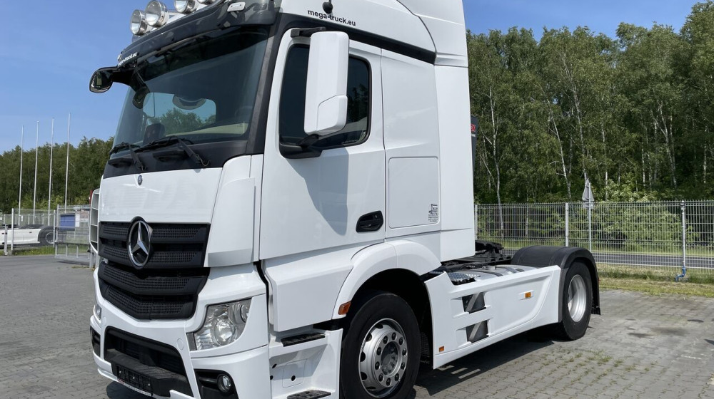 Ciągnik siodłowy MERCEDES-BENZ ACTROS 1845 STREAM SPACE IMPORT FRANCE
