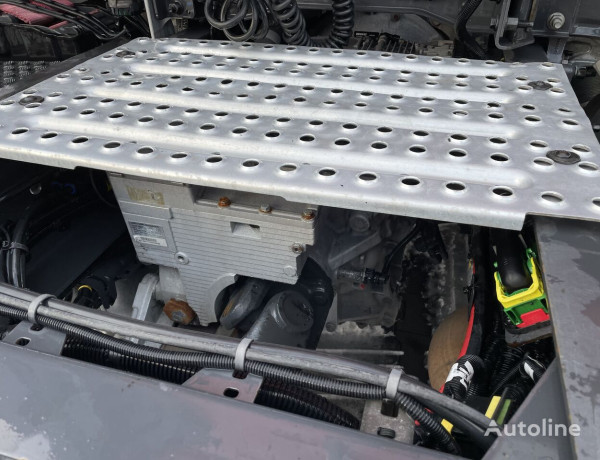 Ciągnik siodłowy Renault T520 HIGH RETARDER NOWE OPONY BOGATA WERSJA