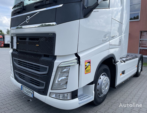 Ciągnik siodłowy Volvo FH 500  I-COOL LODÓWKA NOWE OPONY